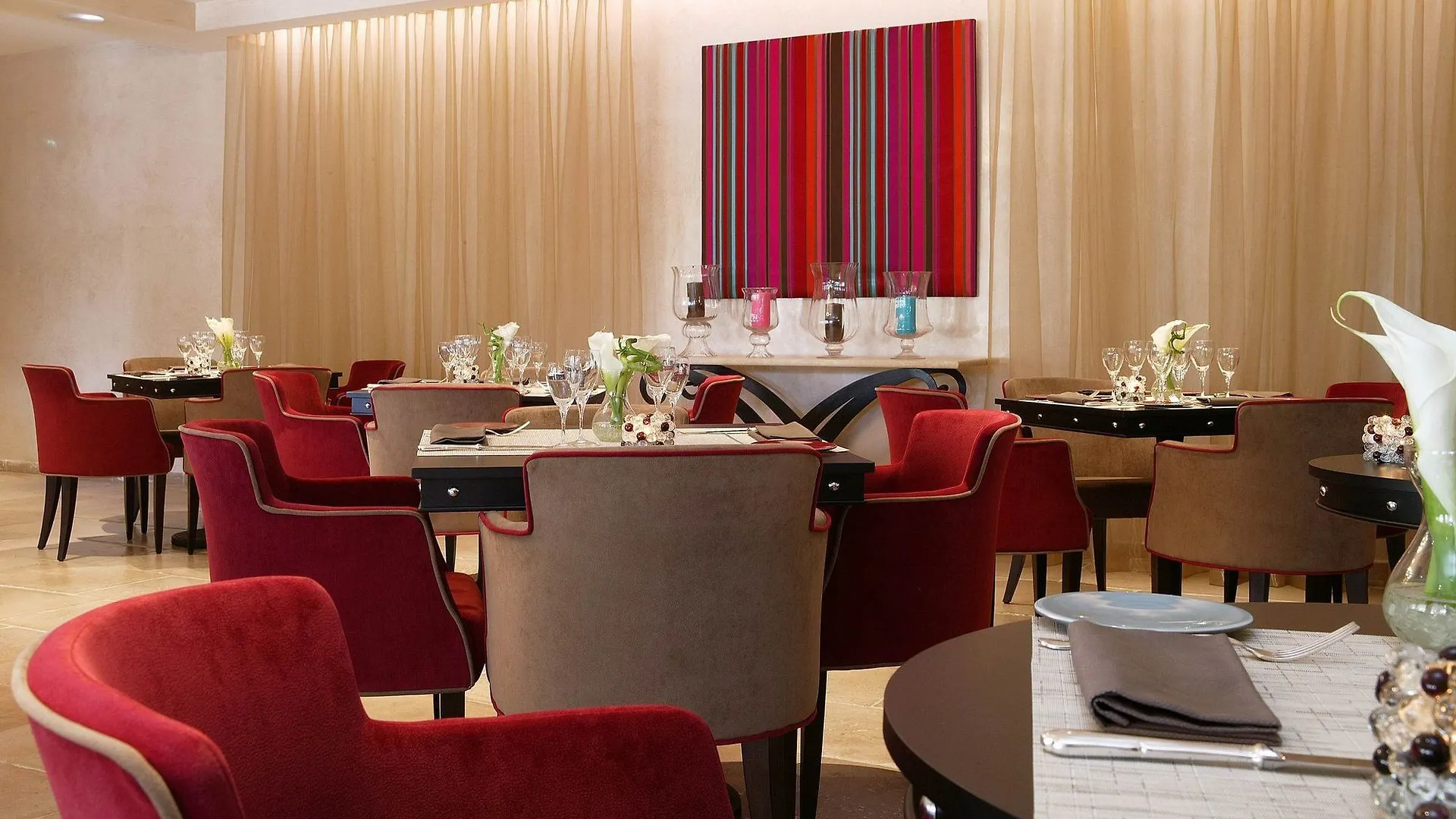 Hotel Byblos سان تروبيه 5*, سان تروبيه