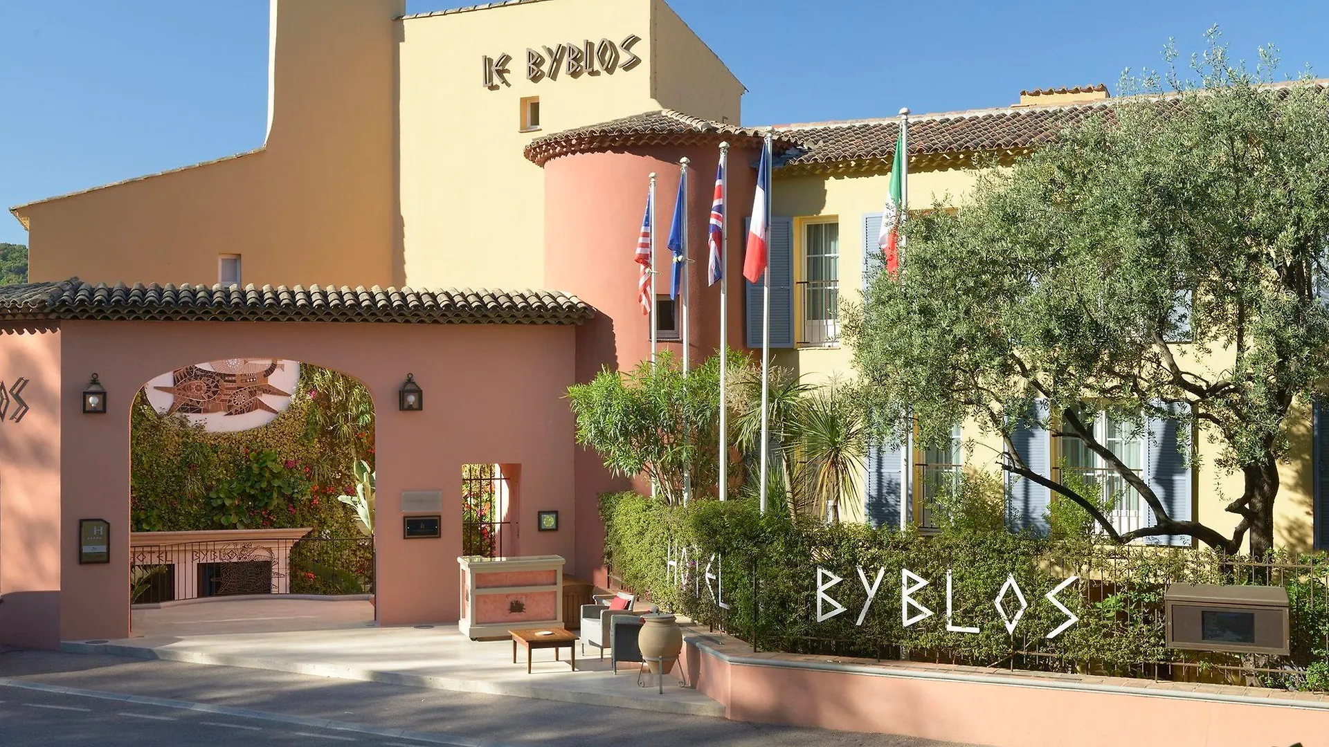 Hotel Byblos Saint-Tropez 5*,
