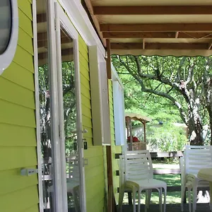 camping-le-ventadour.hotels-rhonealpes.com/