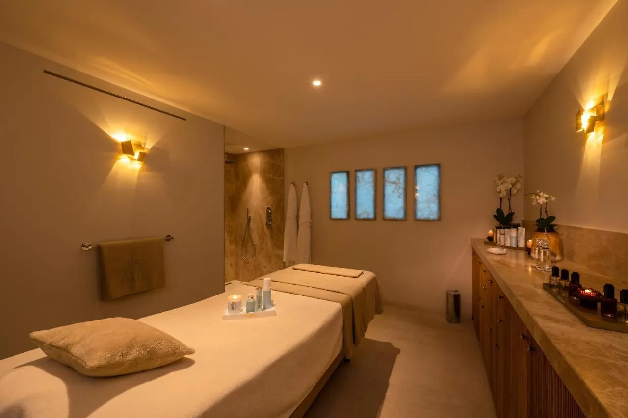 Hotel Byblos Saint-Tropez 5*,