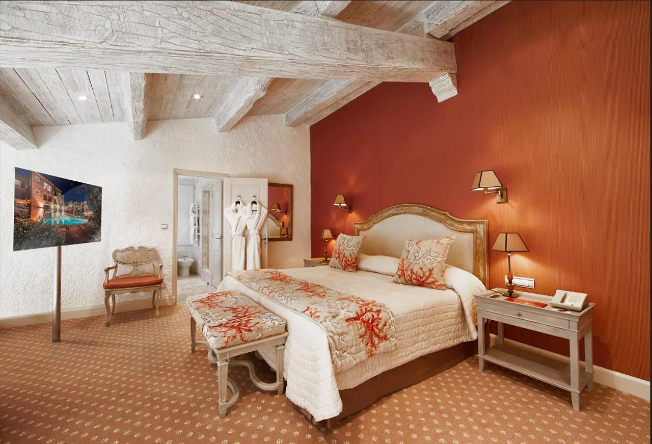 Hotel Byblos Saint-Tropez 5*,  France